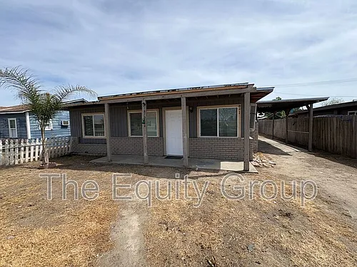 1819 N 10th Ave Photo 1