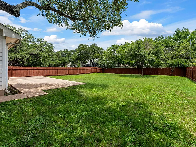 5900 Taylorcrest Dr — Photo 27