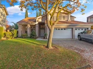 9048 N Sierra Vista Ave, Fresno, CA 93720