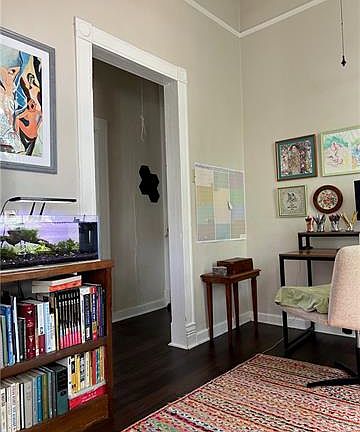 5th image of 4416 Painters St