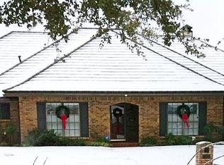 1210 Saint Andrews Dr, Mansfield, TX 76063
