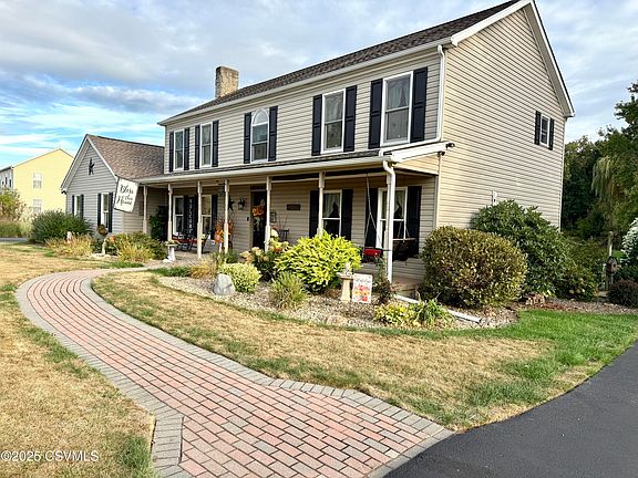 2nd image of 222 Larch Rd