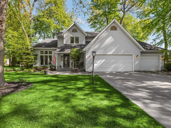 11559 Split Oak Dr, Granger, IN 46530