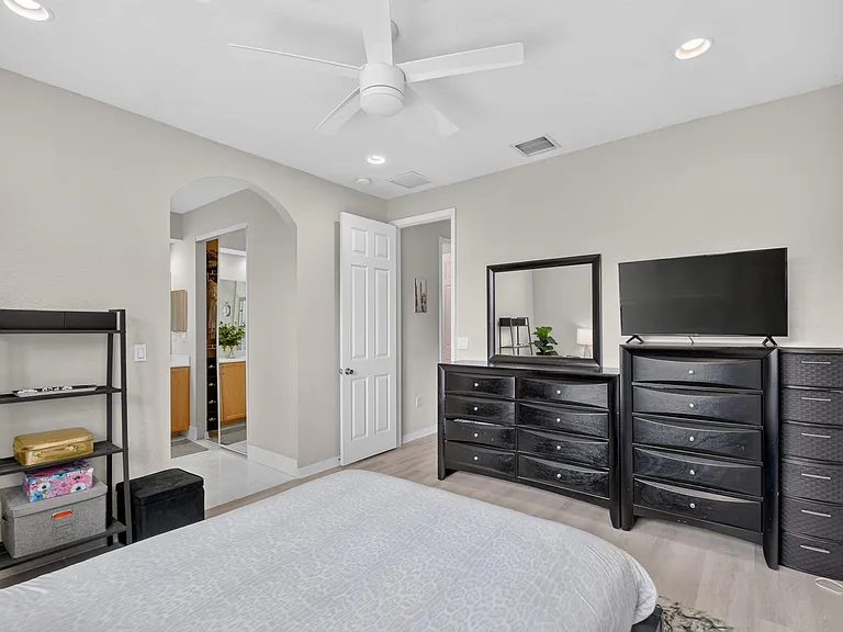 112 Monterey Bay Dr — Photo 47