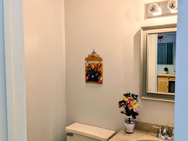 804 Pinewood Dr — Photo 5