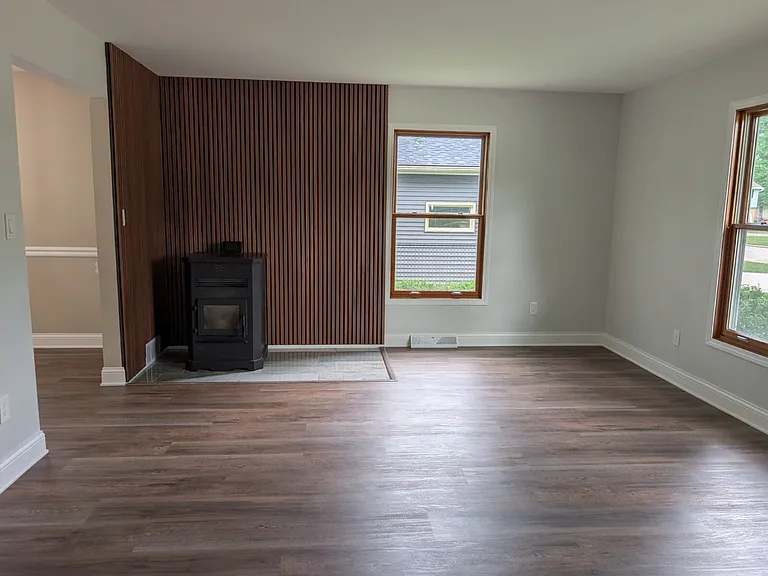 1311 Whittier Dr — Photo 5