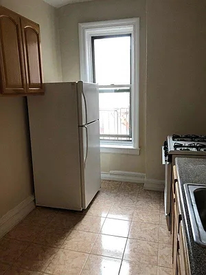 Rented by Arwell Realty | media 9