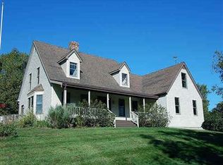 919 N Quaker Hill Rd, Pawling, NY 12564