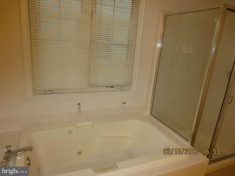 6540 Creek Run Dr — Photo 11