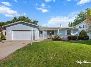 2067 Fawnwood Dr SE, Kentwood, MI 49508