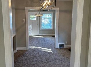 803 S 2nd St, St Charles, IL 60174