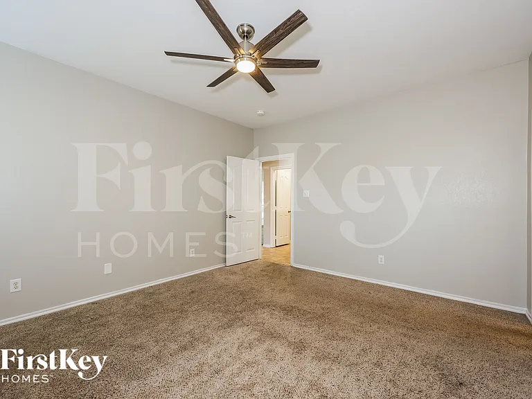 7060 Chapelridge Dr — Photo 9