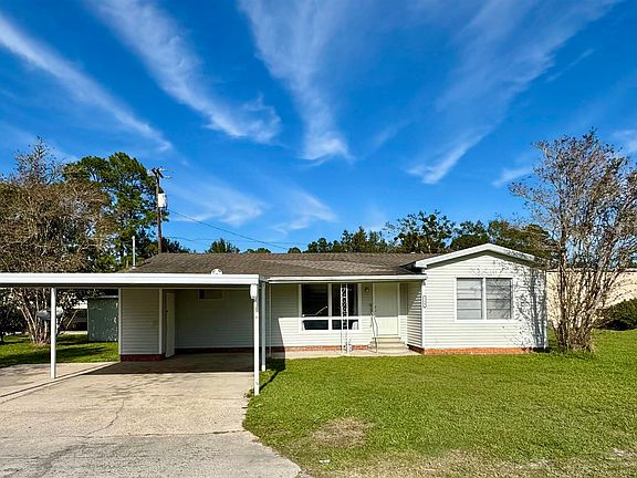 2nd image of 534 Verret Ln