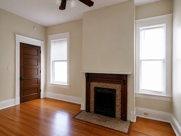 4th image of 2063 Sherwood Ave #2