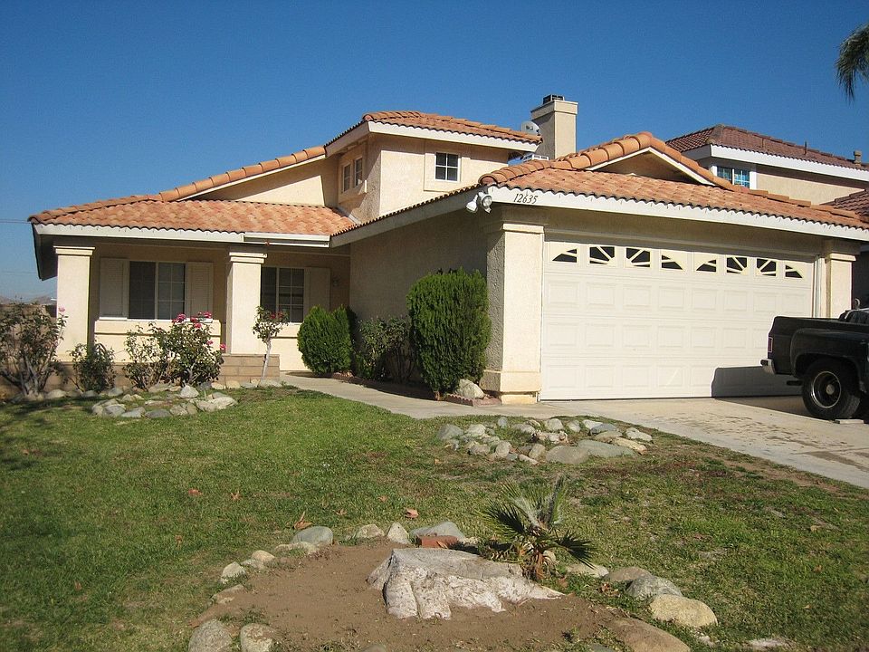 COMPLIMENTS OF PARK PLACE REAL ESTATE