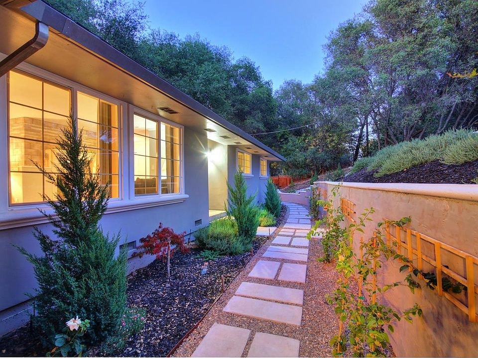 1st image of 650 Shady Oaks Ln