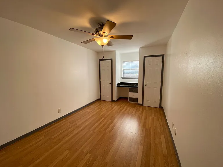 4306 Avenue A #113 — Photo 11
