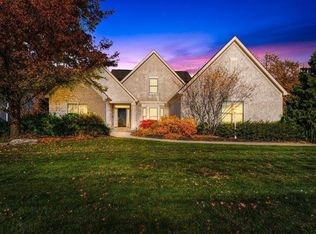 5445 Salem Dr, Westerville, OH 43082