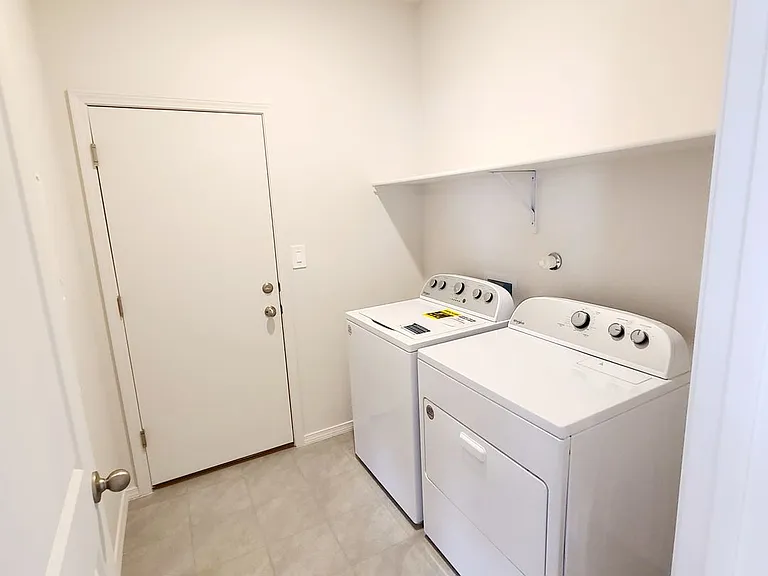 701 Desert Senna Ave SW — Photo 6