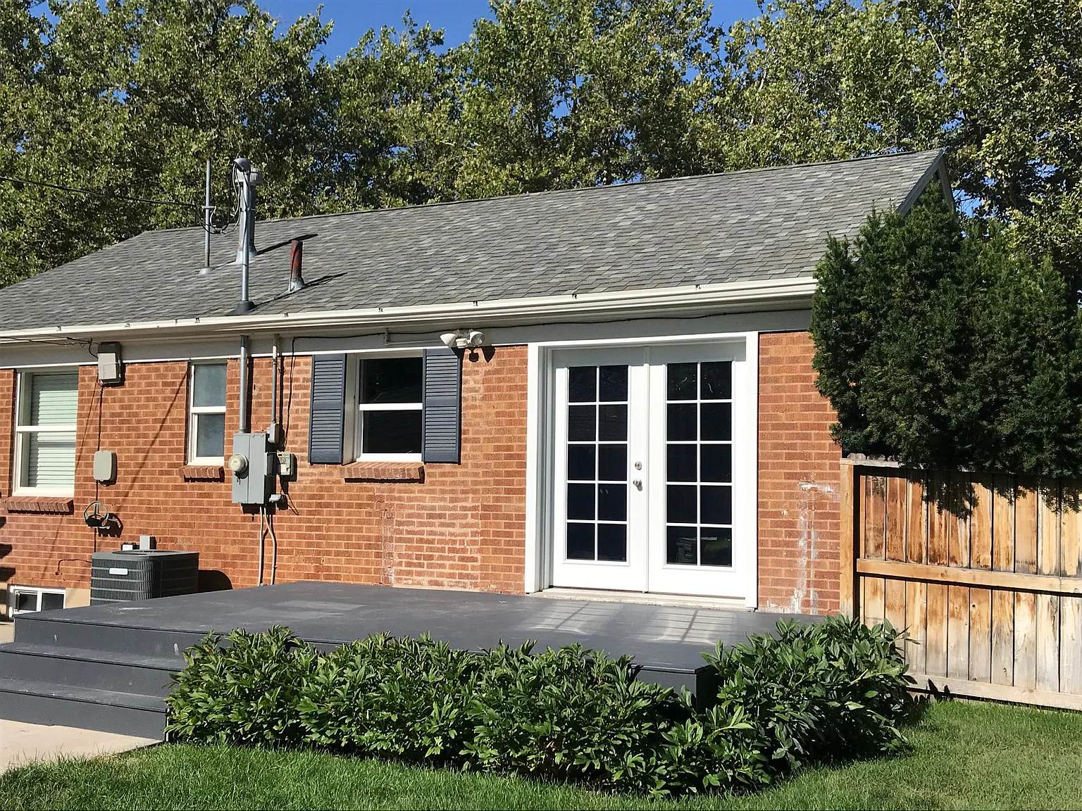 3085 S Crescent Drive — Photo 3