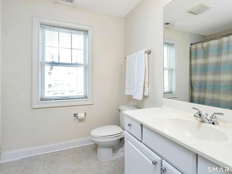 39 Maple Tree Ave #21 — Photo 12