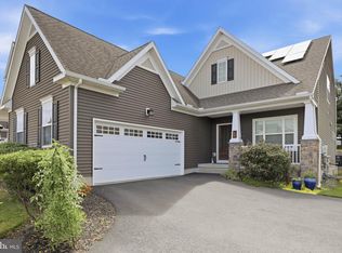 33 Alderwood Way, Lancaster, PA 17601