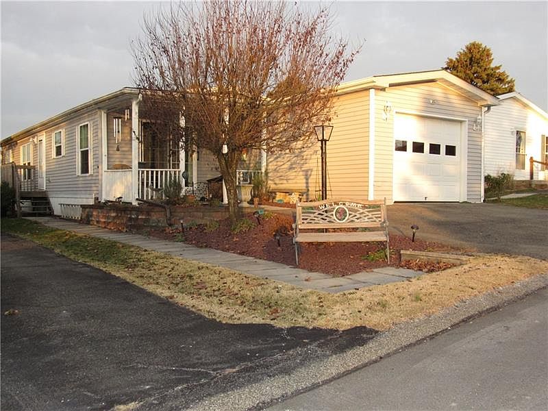 1st image of 105 Devonshire Dr