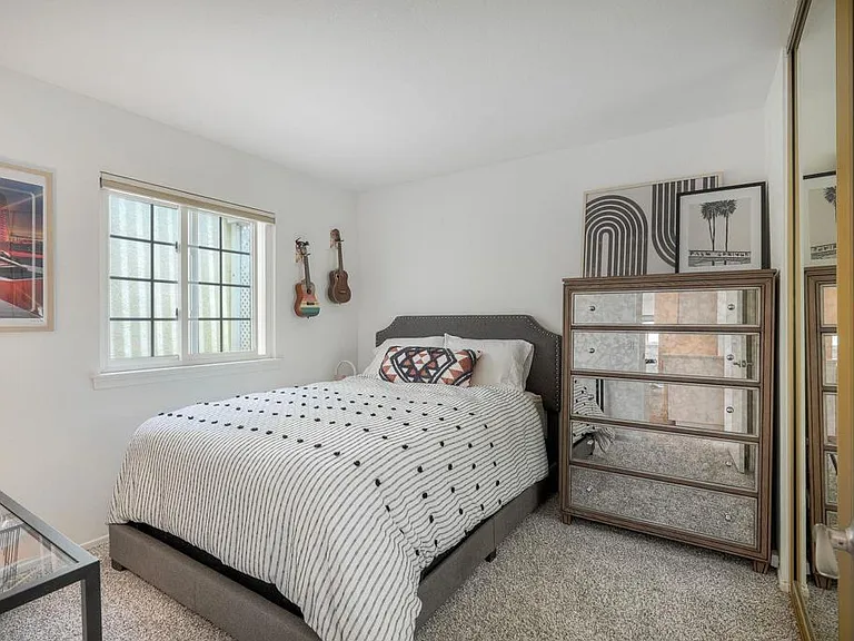 6817 Watercourse Dr — Photo 25