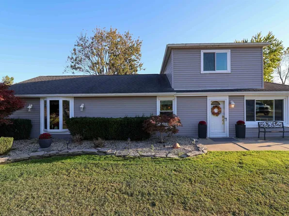 25520 Hagen Rd, Chesterfield, MI 48051