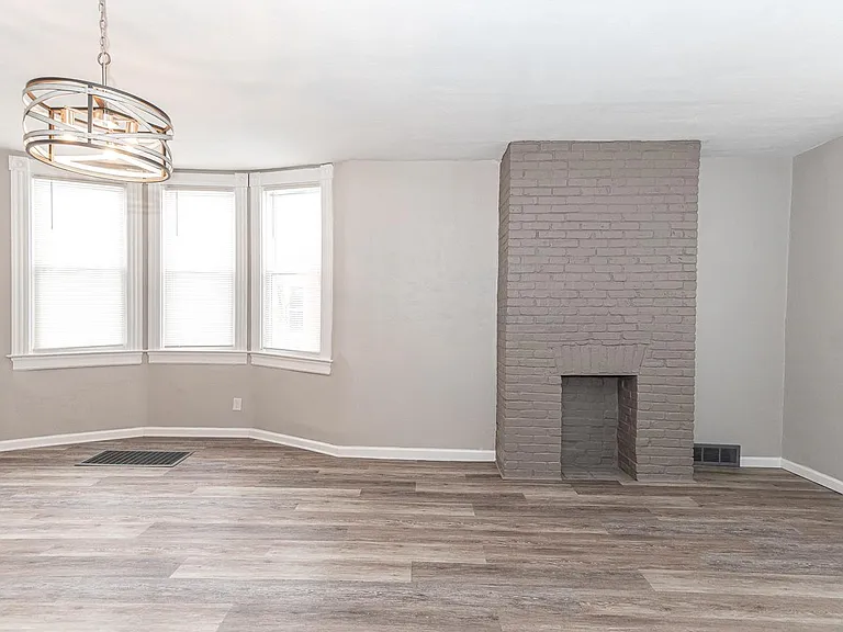 1425 Rutherford Ave — Photo 9