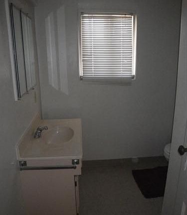 3rd image of 5715 Bagley Dr