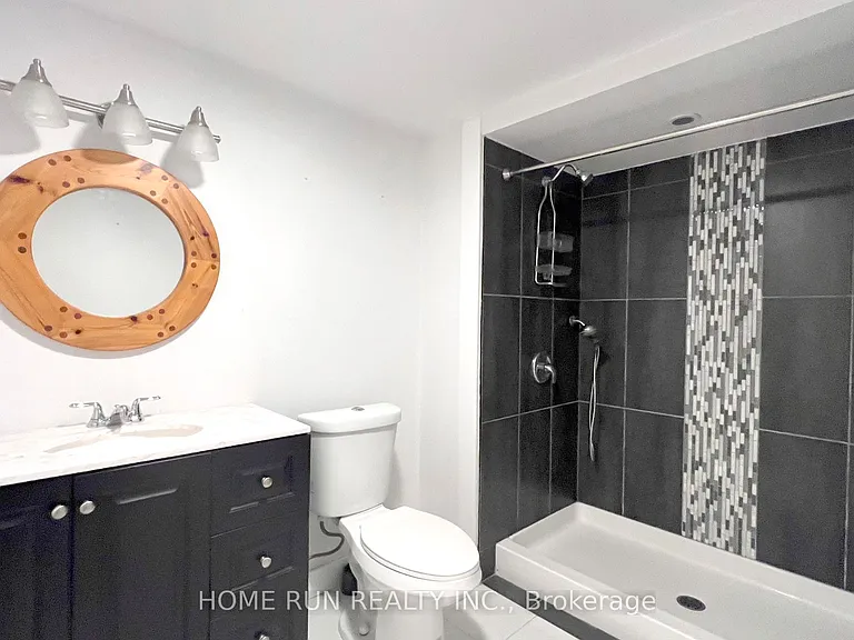 302 Wisteria Cres — Photo 17