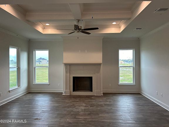 4th image of 215 Central Village Way