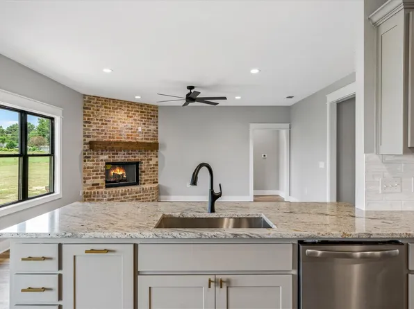 166 Vz County Road 4518, Van, TX 75790