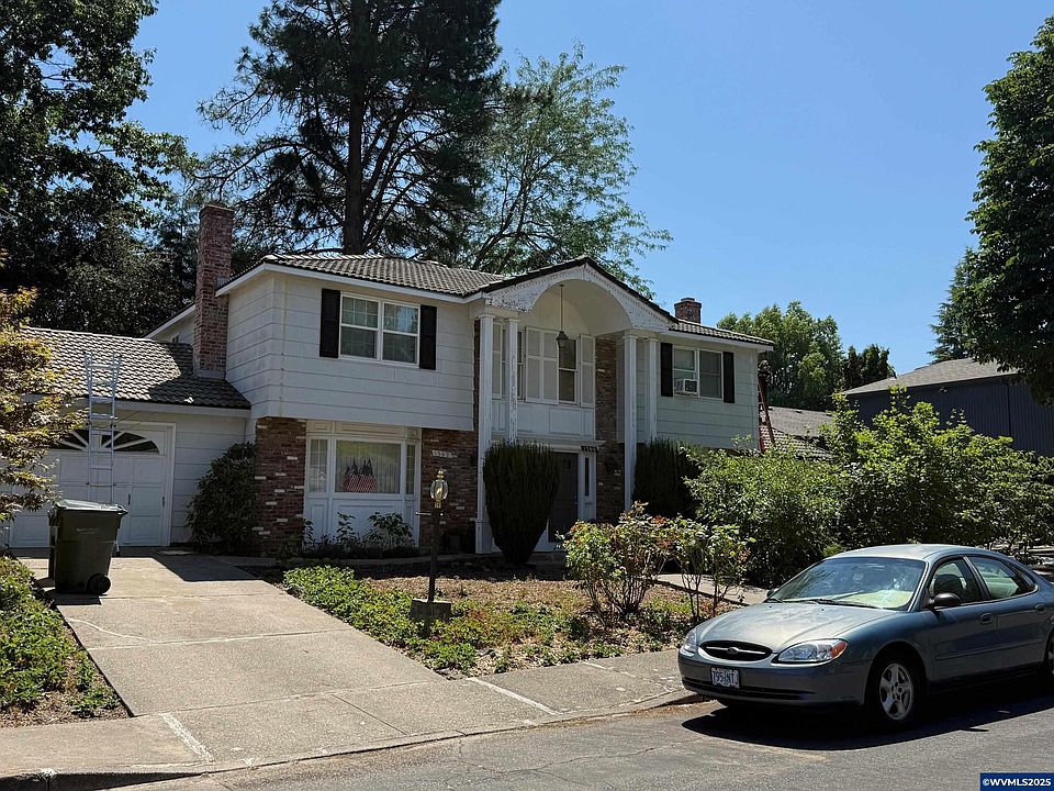 2nd image of 1360-1362 Westbrook Dr NW