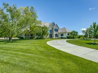 8 N Grand Mere Ct, Wichita, KS 67230