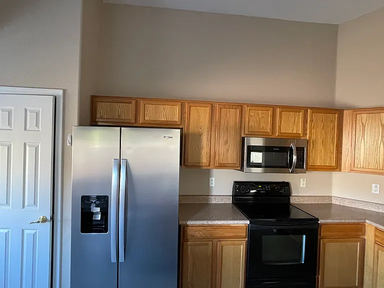 3230 W Pecan Rd — Photo 5