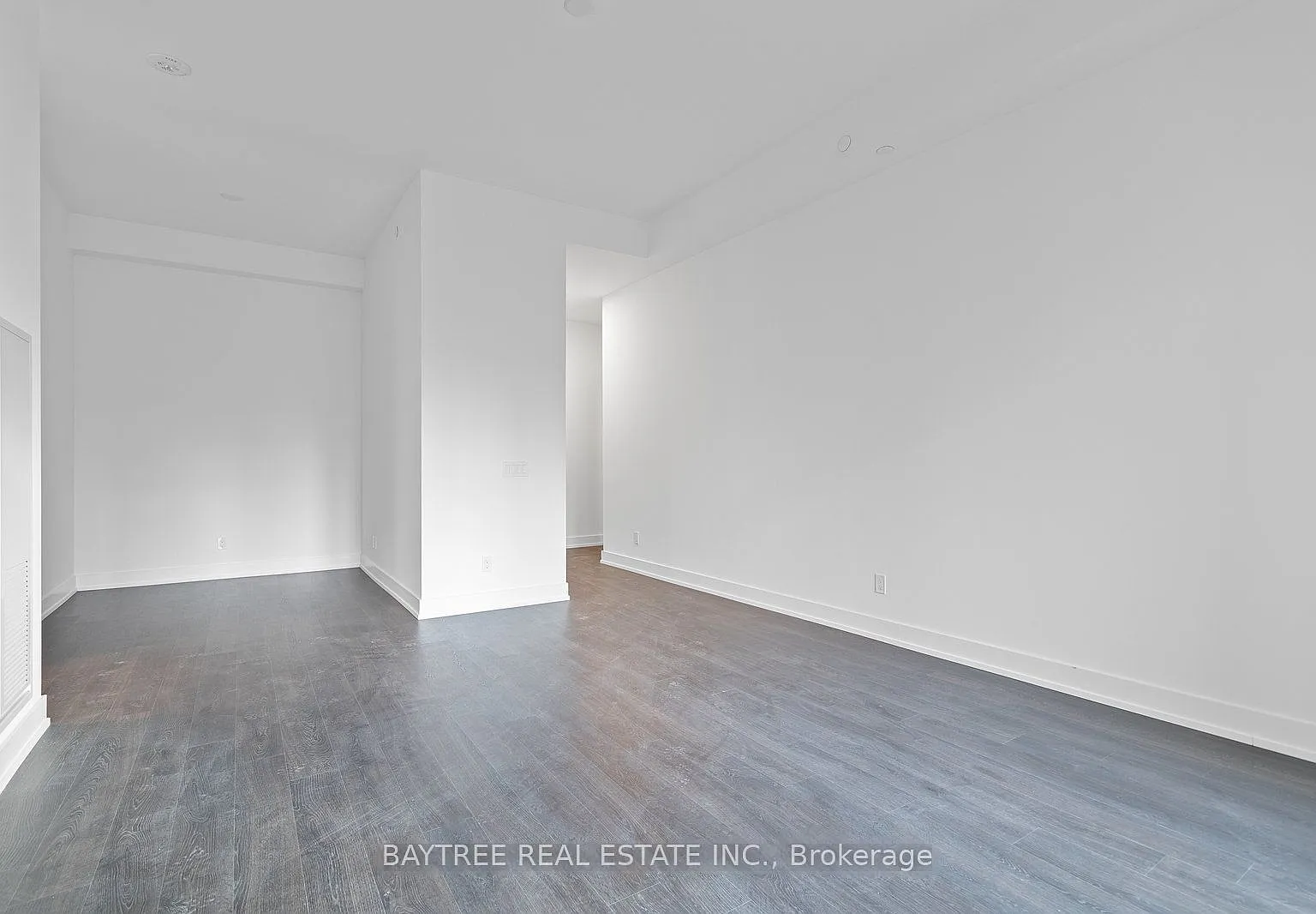 JAC Condos — Photo 4