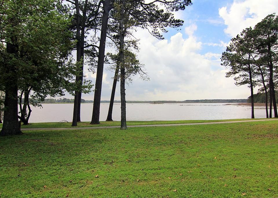 1st image of 1635 Scenic Shore Dr
