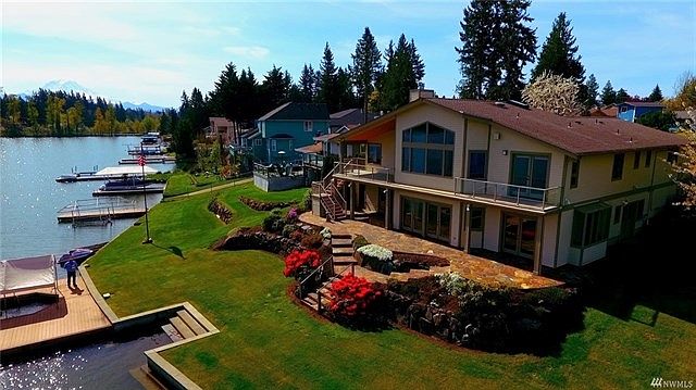 1st image of 4922 N Island Dr E