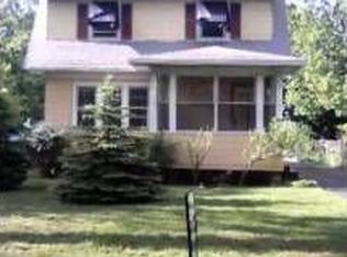 206 Collingwood Dr, Rochester, NY 14621