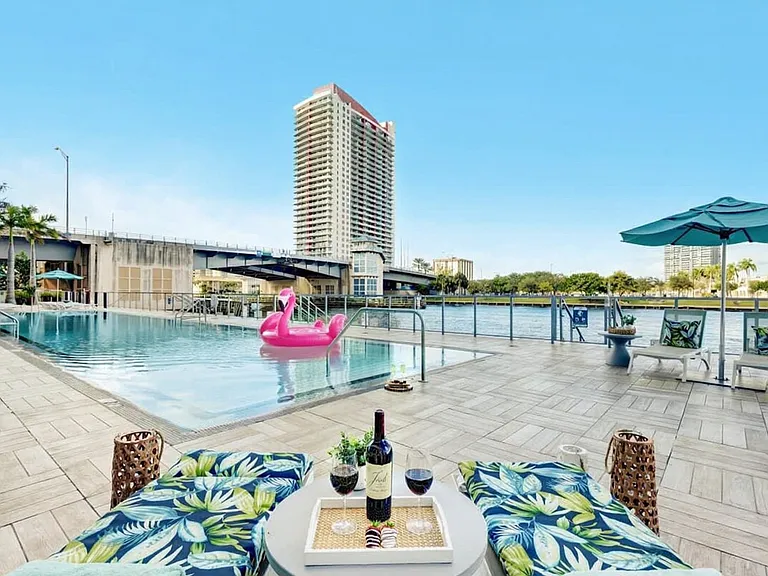 4010 S Ocean Dr #ID1227334P — Photo 34