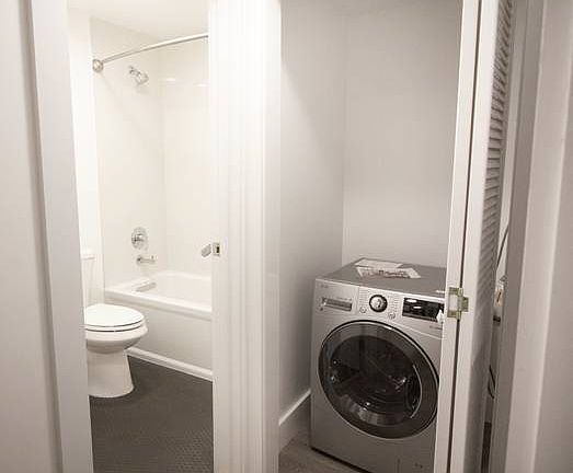 5th image of 1330 Union St APT 5A
