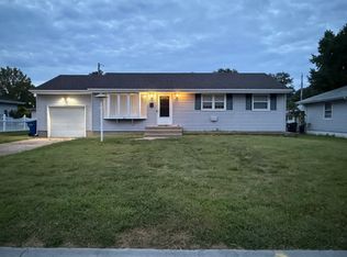 255 Jeanette Dr, Florissant, MO 63031