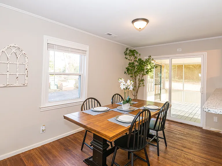 2606 Philip St — Photo 12