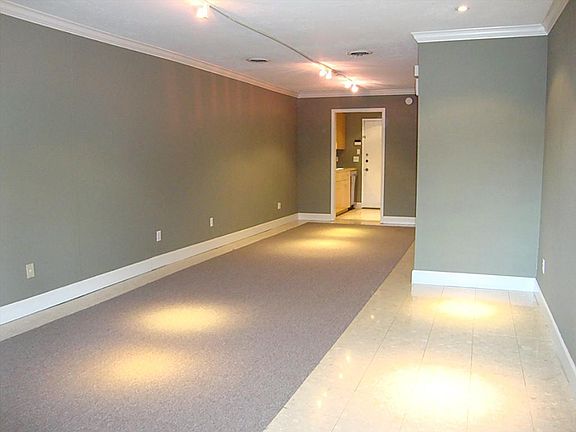 2nd image of 7 Hyde Park Blvd APT 5