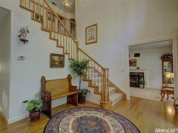 5th image of 1801 Lisanne Ln
