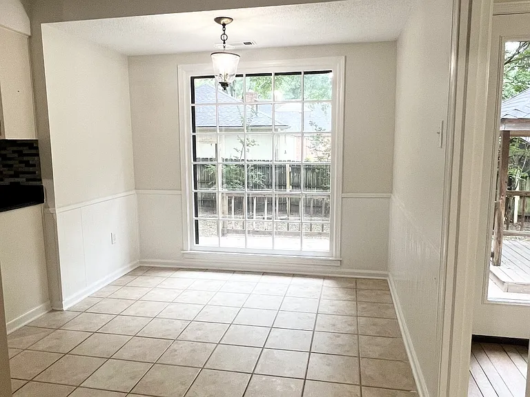 6123 Blue Springs Ave — Photo 5
