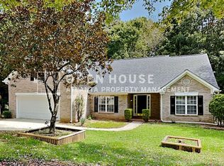 2522 Oak Bluff Dr, Dacula, GA 30019