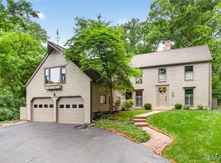 13595 Featherstone Dr, Saint Louis, MO 63131